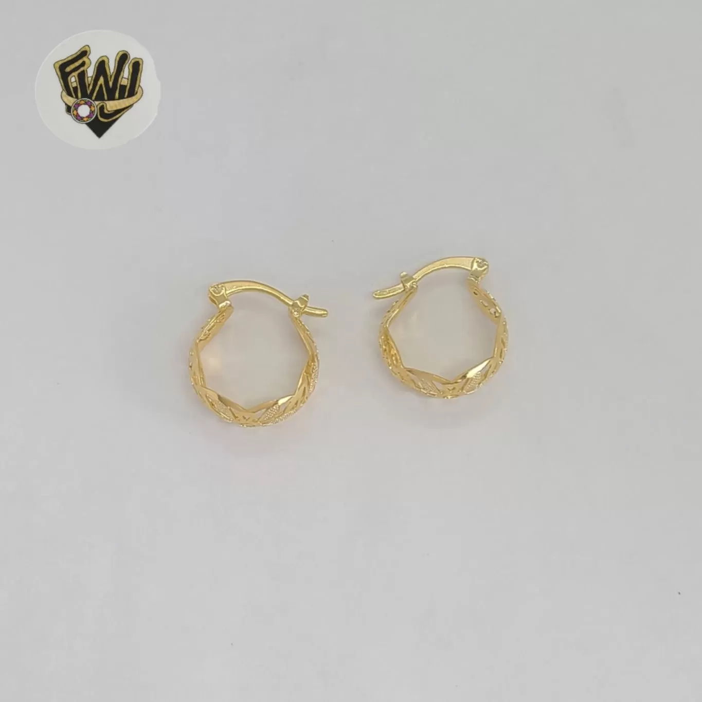 (1-2542) Gold Laminate - Flower Hoops - BGF