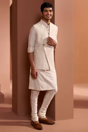 Angrakha Single Bundi In Textured Collar