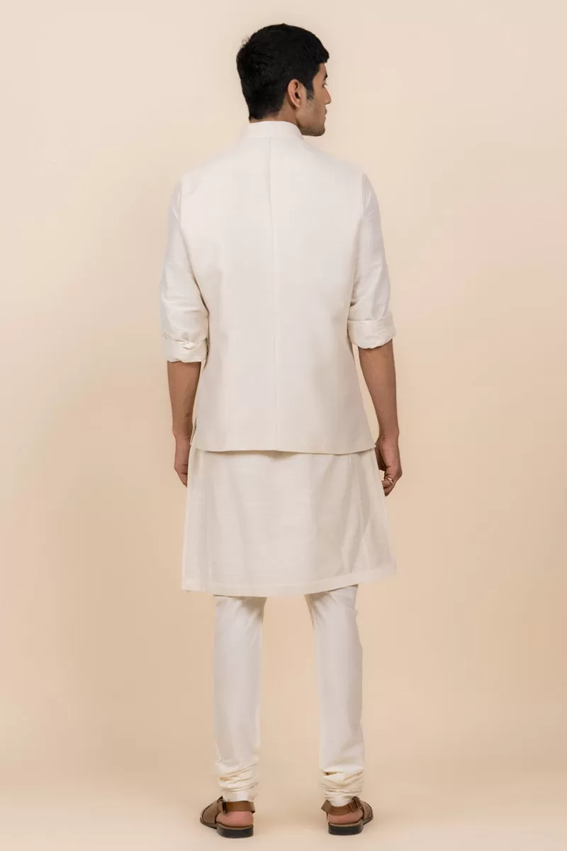 Angrakha Single Bundi In Textured Collar