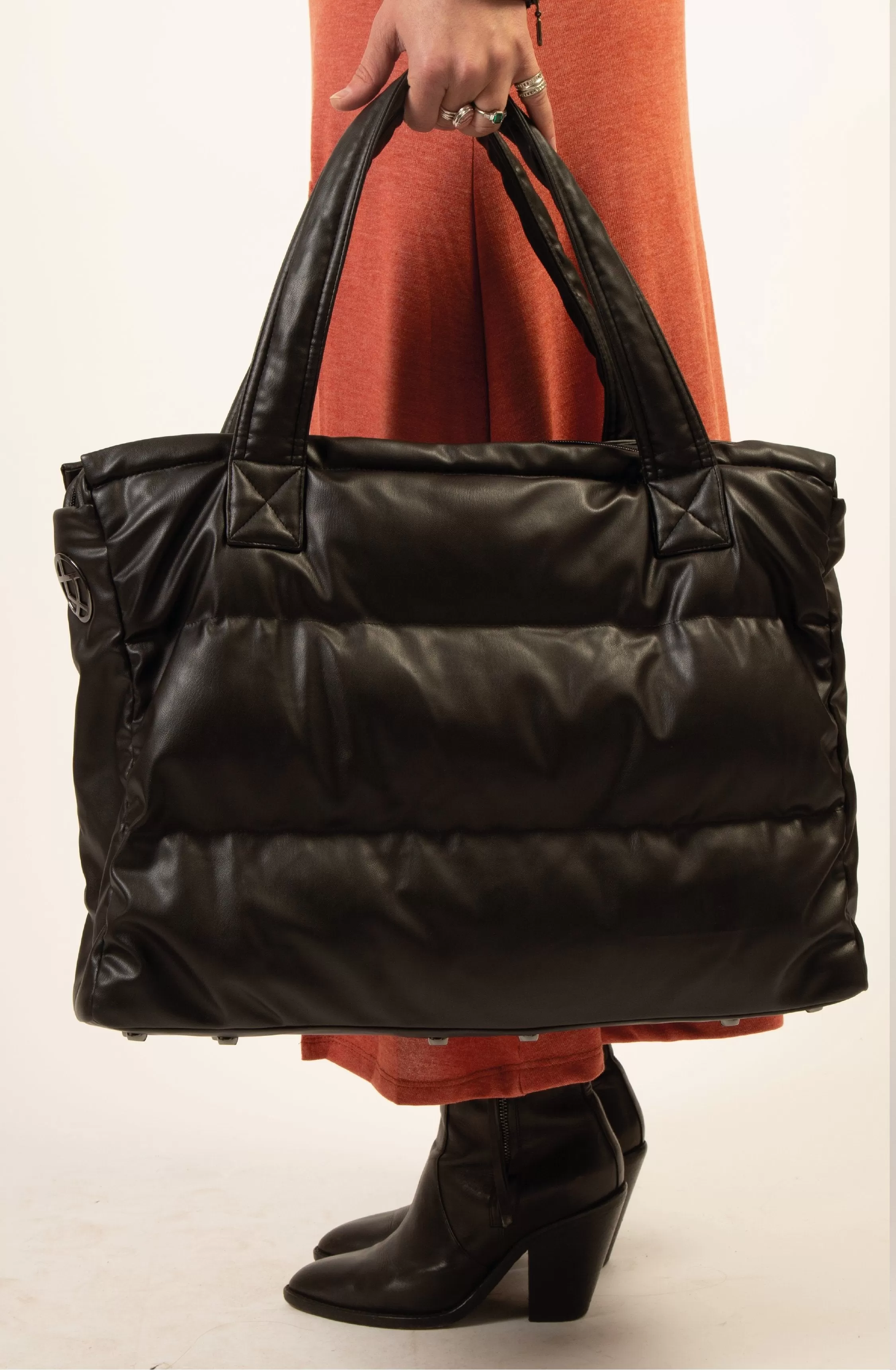 BLENHEIM II recycled vegan leather black puffer bag