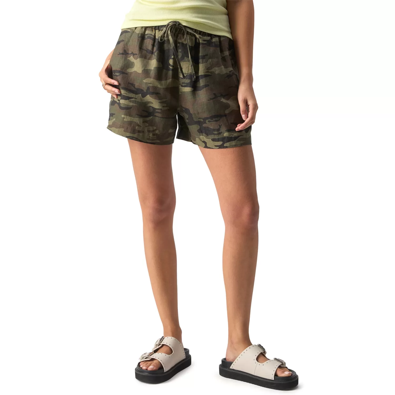 BREEZY CAMO SHORT