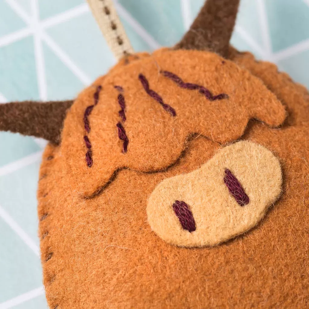 Corinne Lapierre - Felt Craft Mini Kits Highland Cow