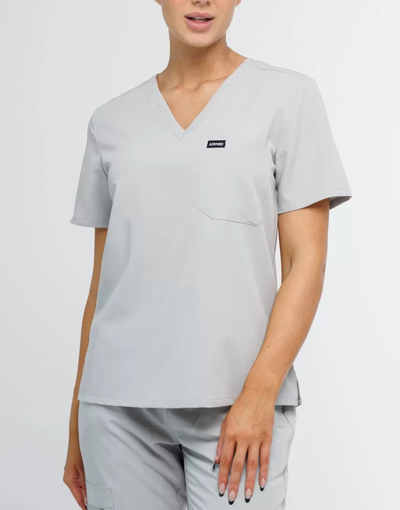 Essential One Pocket V Neck Scrub Top - Tail Light