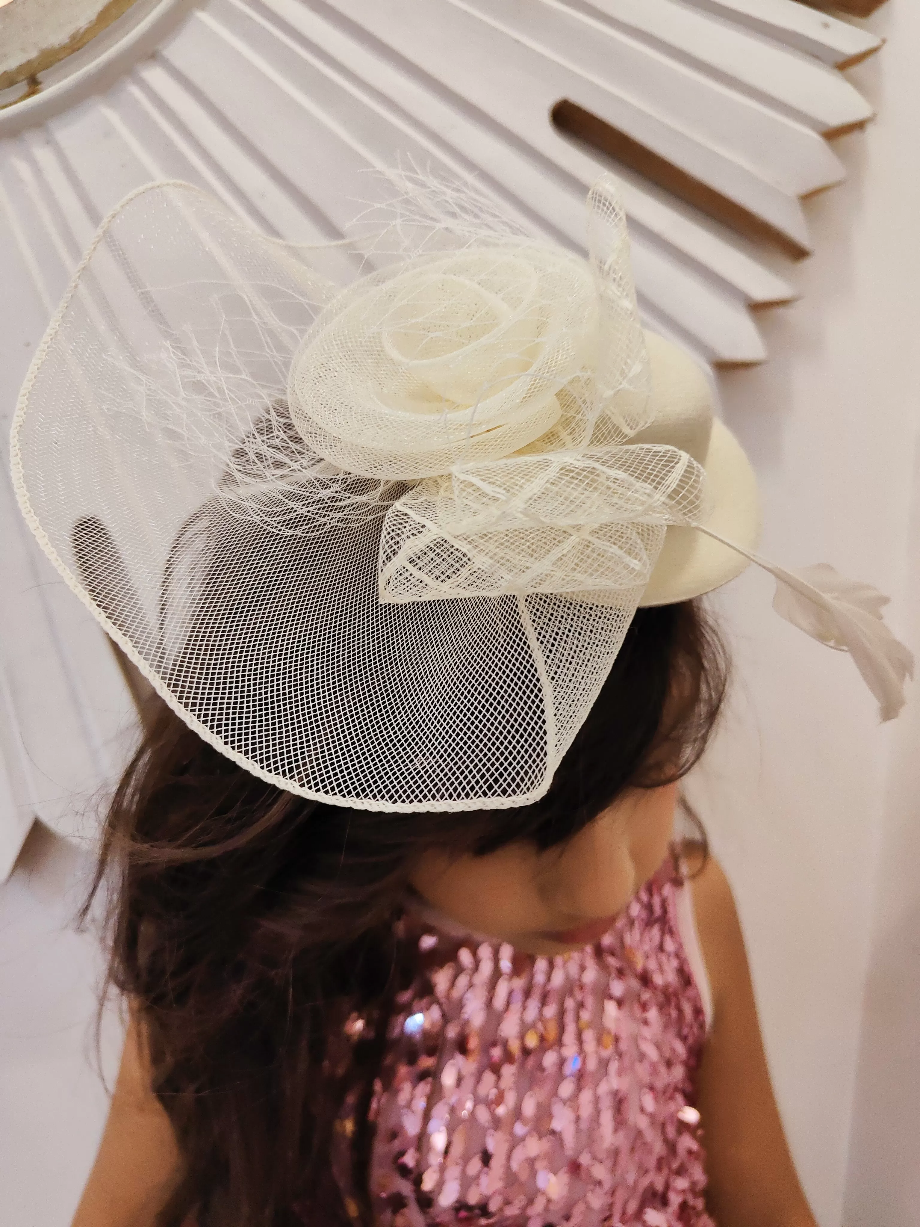 Hat White Fascinator with Veil