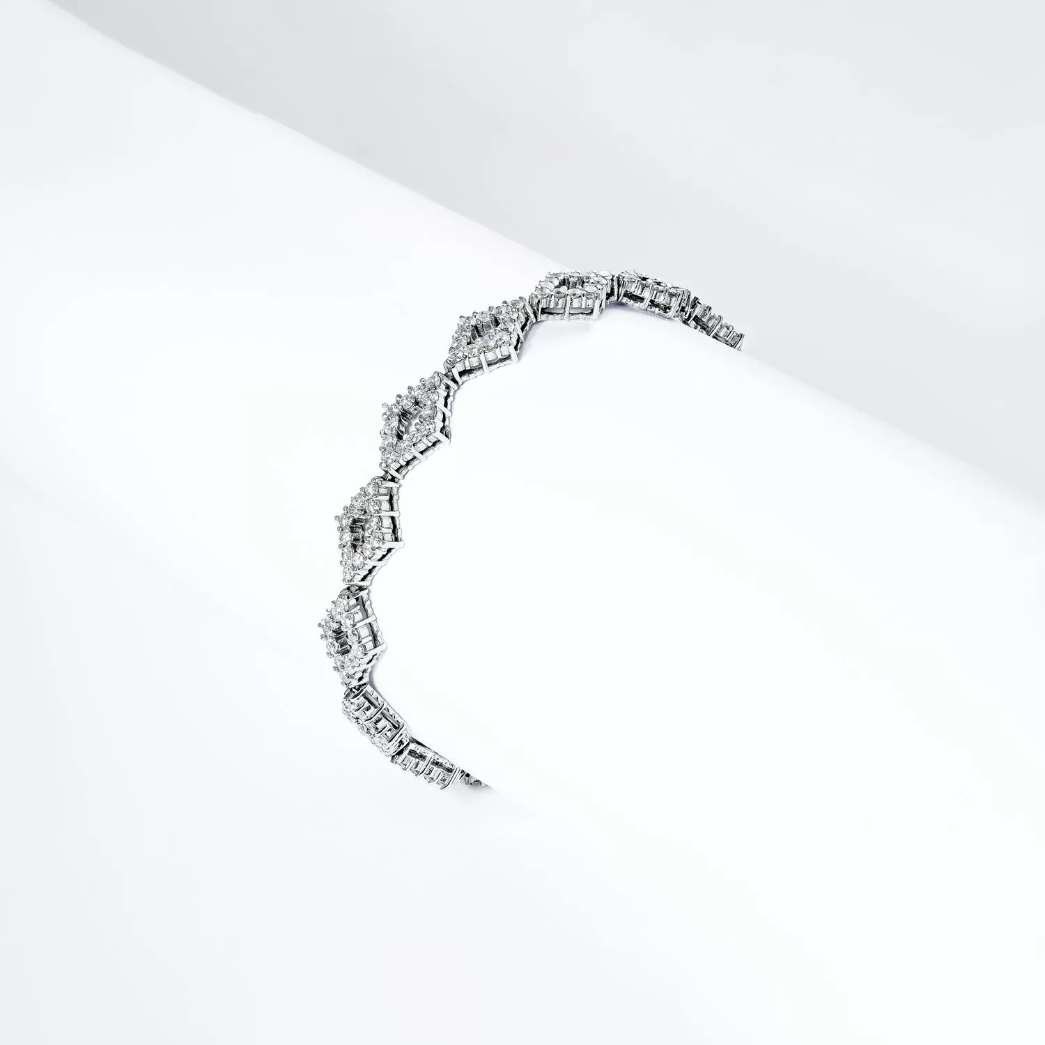 Kaylee 4 Carat Round Brilliant Diamond Bracelet in 14k White Gold Shared Prong