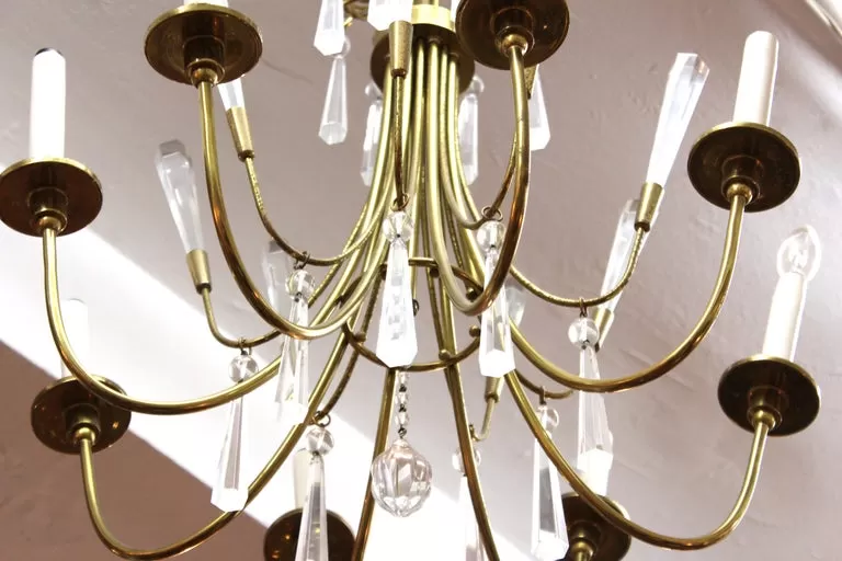 Mid-Century Modern European Brass Chandelier with Crystal Pendants