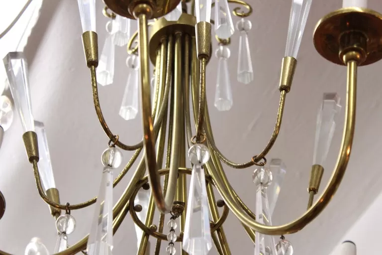 Mid-Century Modern European Brass Chandelier with Crystal Pendants