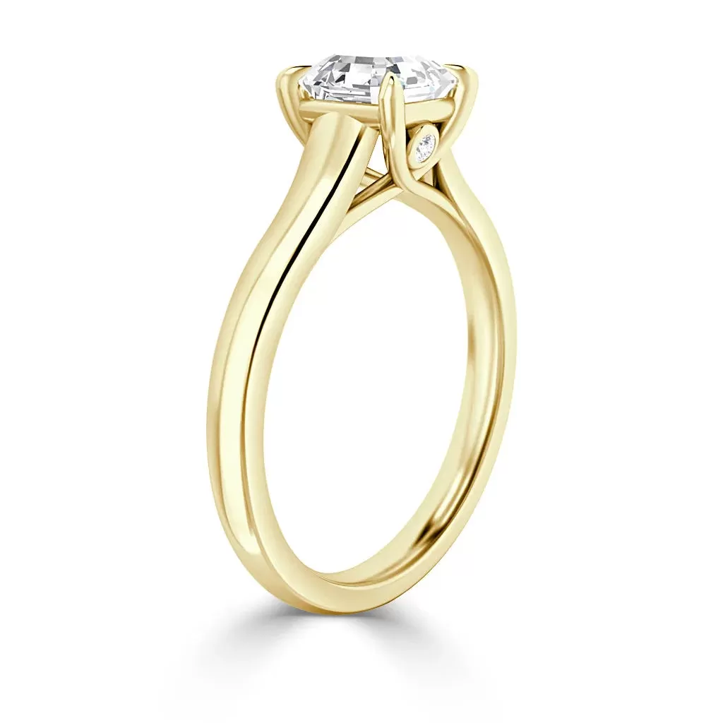 Sara - 18ct Yellow Gold - Asscher