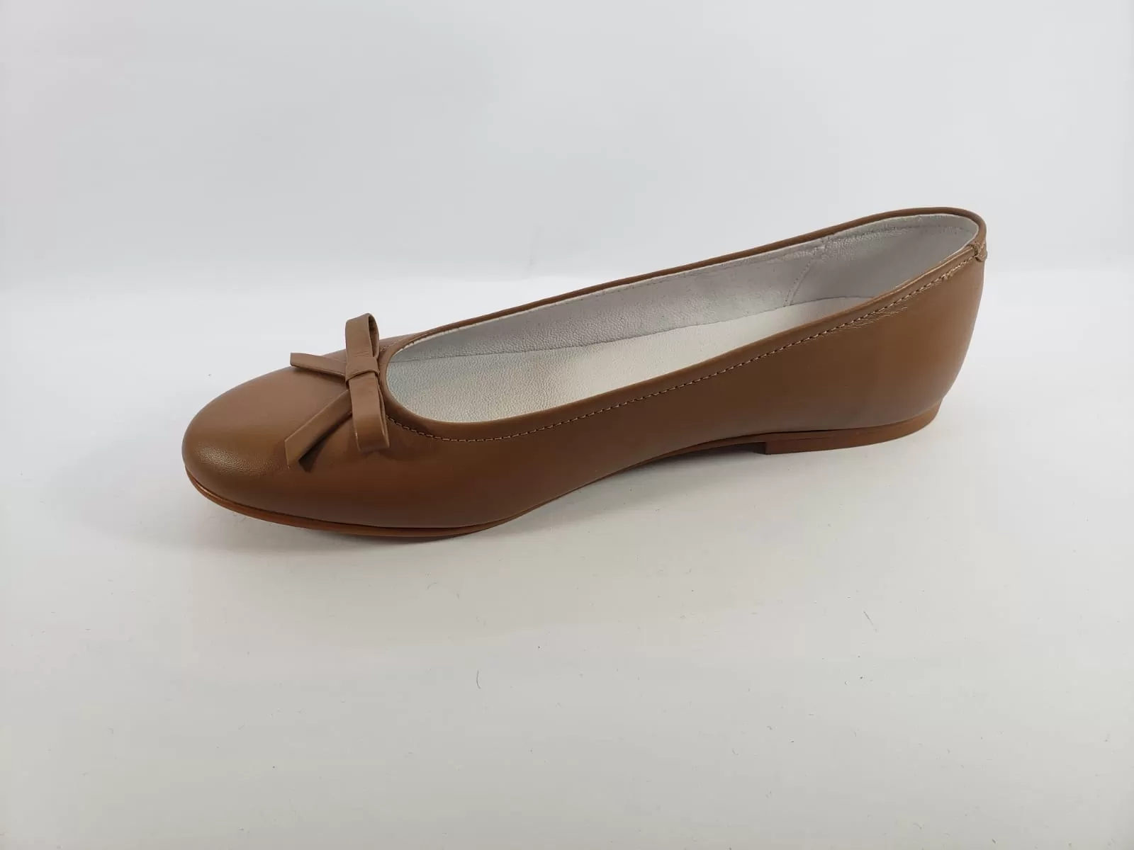 Shawn & Jeffery Cuero Tan Leather Flats