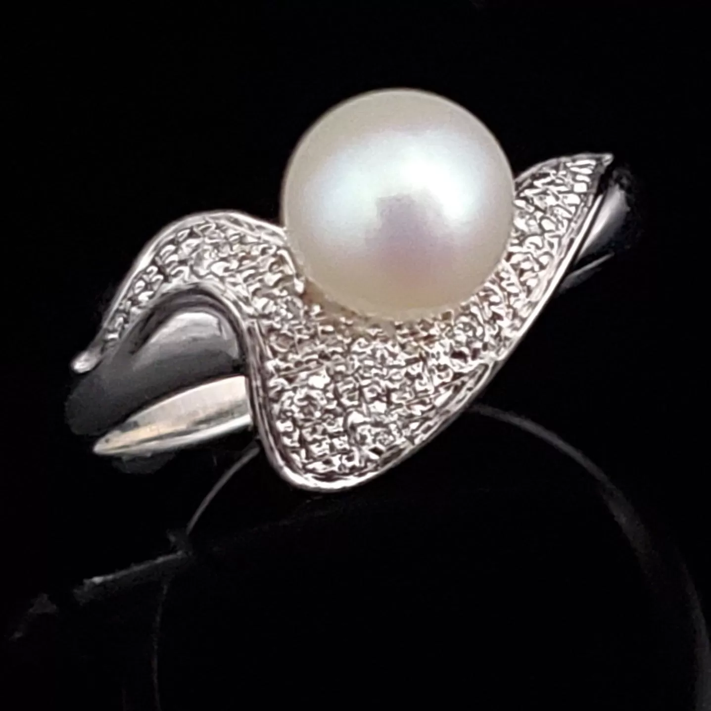 The Gatwick - Estate Diamond Pearl 14k Gold Statement Ring